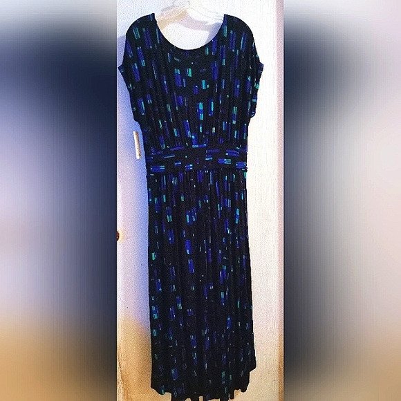 Apt.9 NWT Long Dress sz. Large Black w‎ Blue&Green - Picture 2 of 13